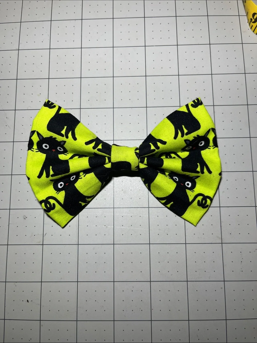Neon Green Cat Pattern Hair Bow Clip for Kids